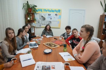 круглий стіл з молоддю – гуртківцями «ЮНІ –ПРЕС»